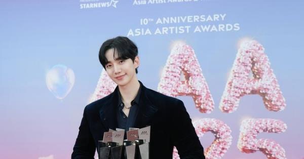 李俊昊亚洲盛典独挑大梁,狂揽四奖引爆热搜!